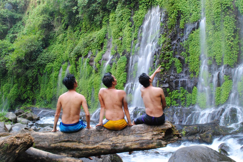 Awestruck with Asik-Asik