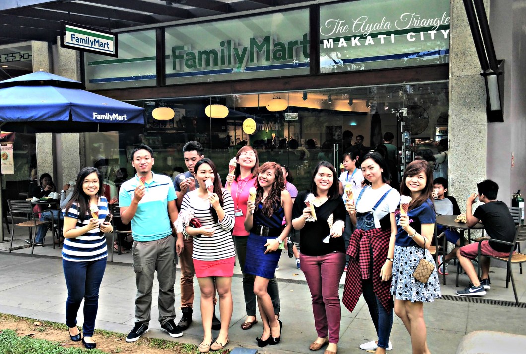 It is also a great place  to meet and eat with friends.