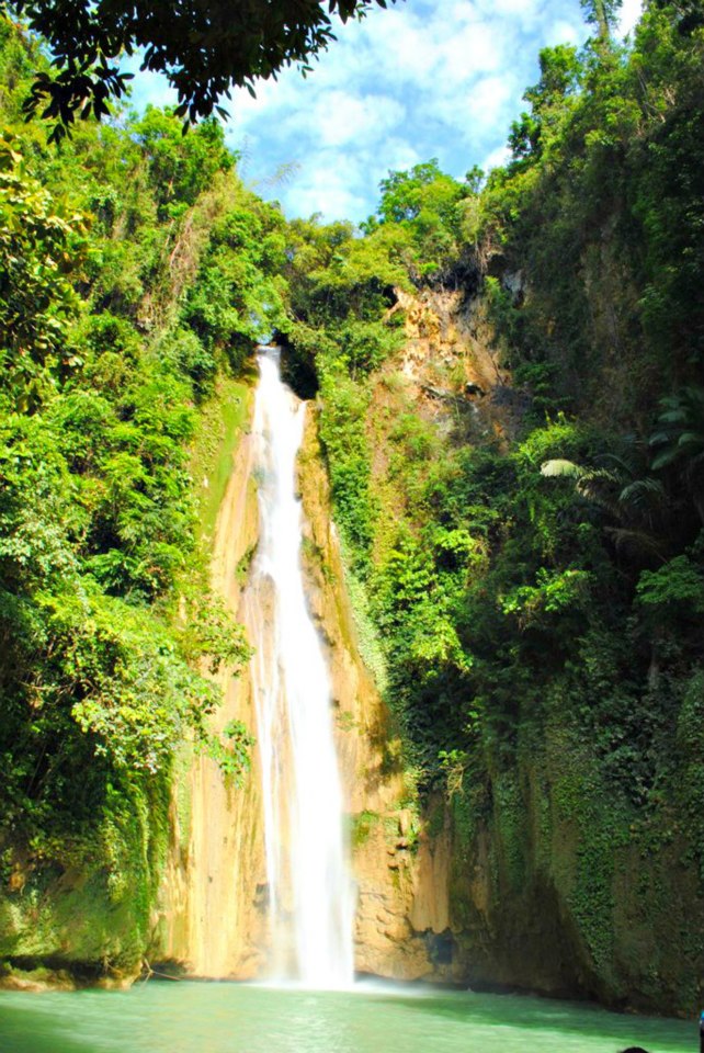 298264_520734531319675_931837324_n