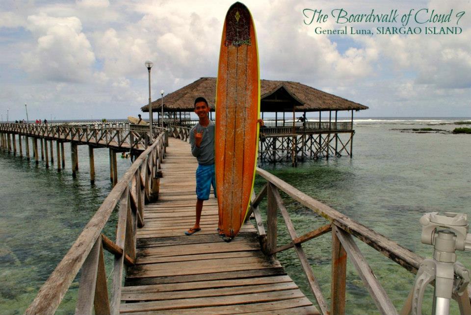 6742_513658825360579_1761671288_n